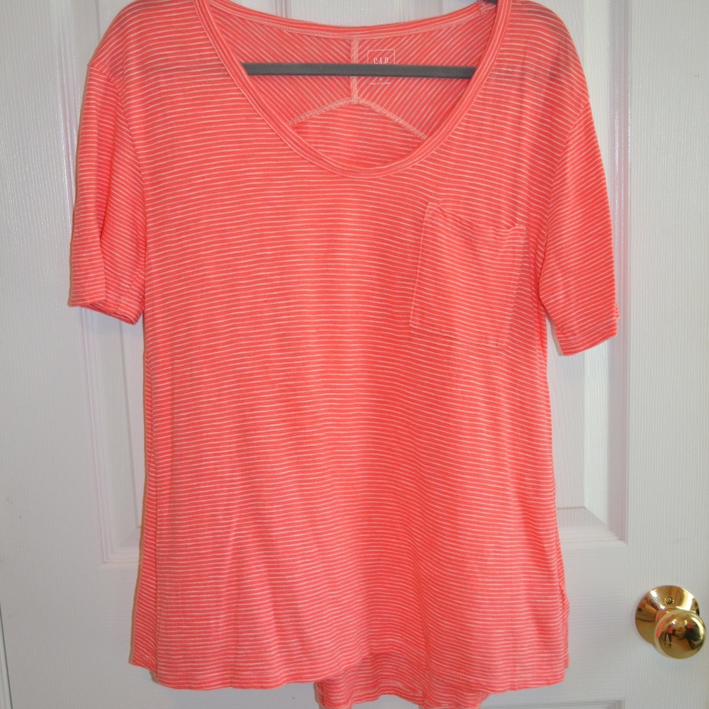 Relaxed Scoop-neck Tee